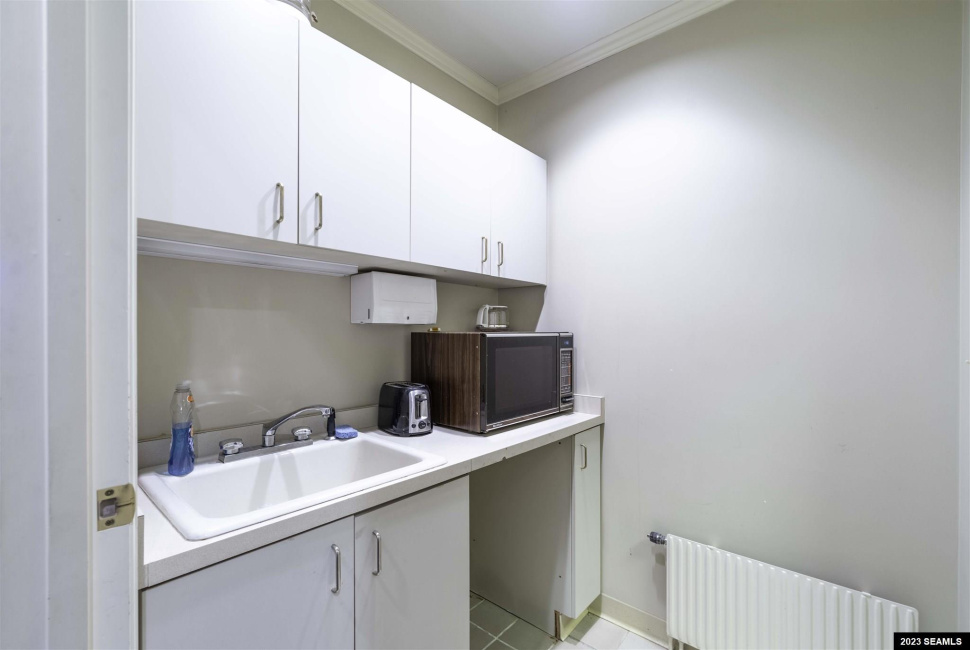 426 Main Street, Ketchikan, Alaska 99901-9999, 0 , 0 ,0,Office/warehouse,Commercial/industrial,Main Street,0,23313