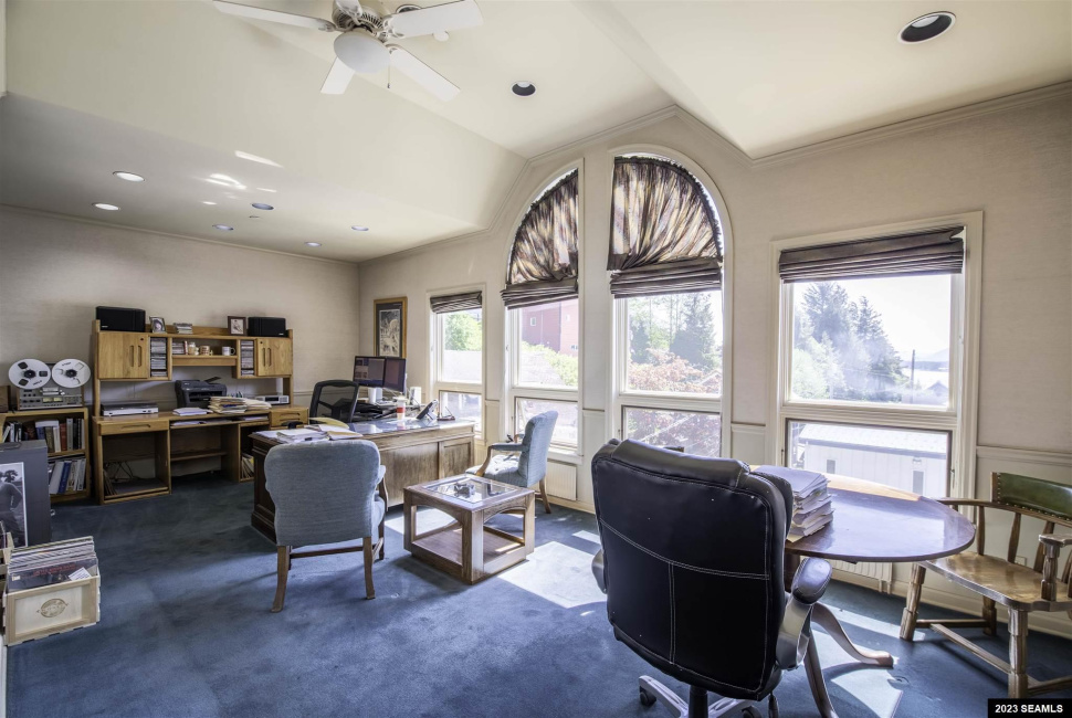 426 Main Street, Ketchikan, Alaska 99901-9999, 0 , 0 ,0,Office/warehouse,Commercial/industrial,Main Street,0,23313