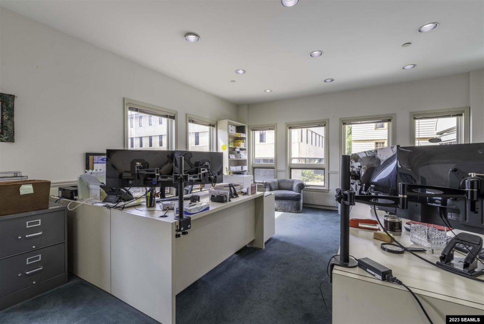 426 Main Street, Ketchikan, Alaska 99901-9999, 0 , 0 ,0,Office/warehouse,Commercial/industrial,Main Street,0,23313