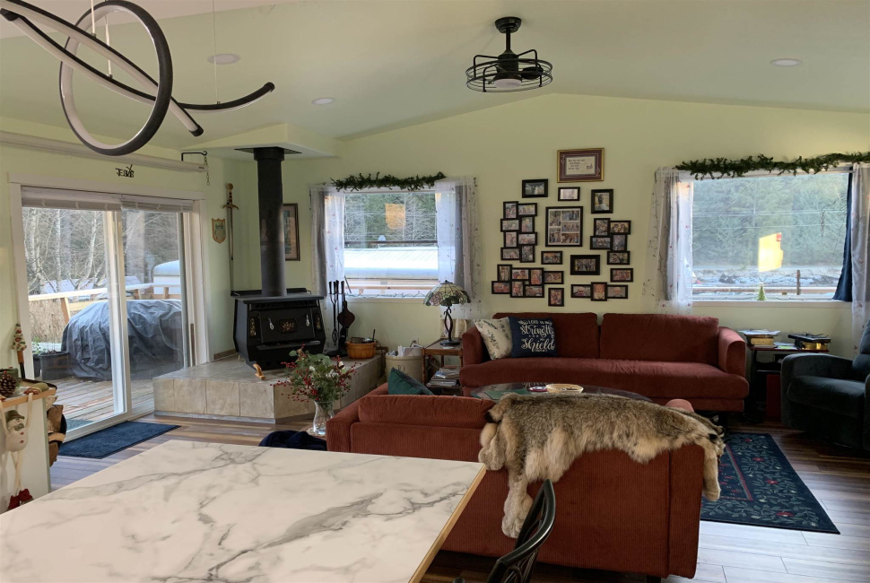 403 Rainy Lane, Thorne Bay, 99919, 3 Bedrooms Bedrooms, 0 ,1 BathroomBathrooms,Single Family,Residential,Rainy Lane,0,260022